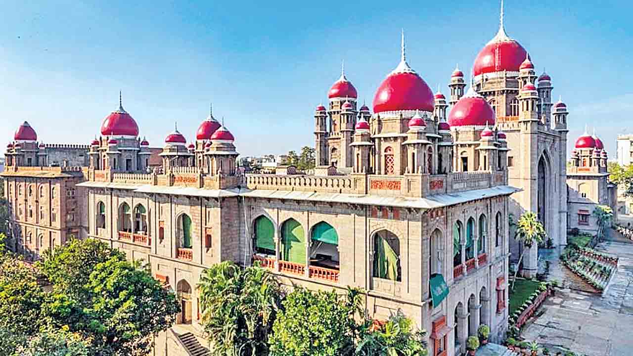 జీవోలన్నీ వెబ్‌సైట్‌లో అప్‌లోడ్ చేయాల్సిందే.. రాష్ట్ర ప్రభుత్వానికి హైకోర్టు ఆదేశాలు