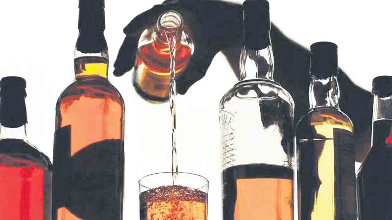 నేటి నుంచి కొత్త మద్యం పాలసీ