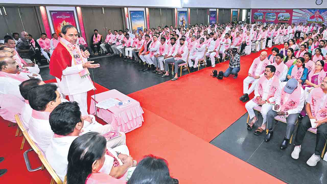 KCR | కదనరంగంలోకి కేసీఆర్‌.. ఏపీ జలదోపిడీ, కాంగ్రెస్‌, బీజేపీ ప్రభుత్వాల కుమ్మక్కుపై జంగ్‌సైరన్‌