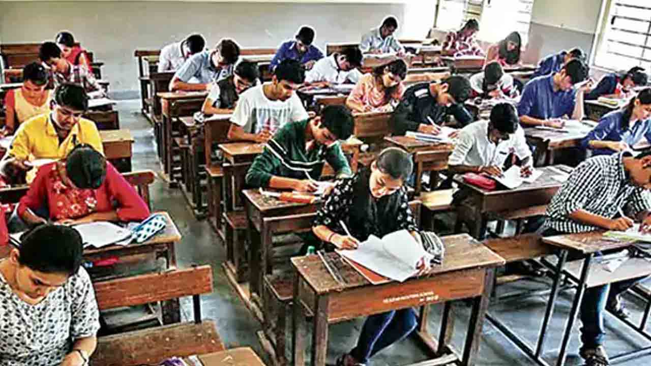 రెండో శనివారం పరీక్షనా?