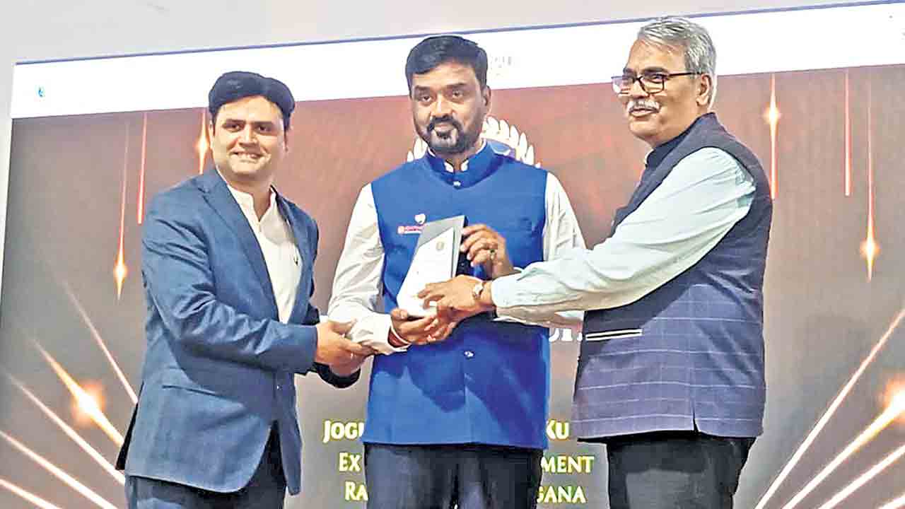 మాజీ ఎంపీ సంతోష్‌కు గ్రీన్‌ ఇండియా ఆరిటెక్ట్‌ అవార్డు