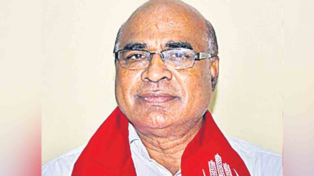 అమరవీరుల స్మారక ట్రస్టు చైర్మన్‌గా చాడ