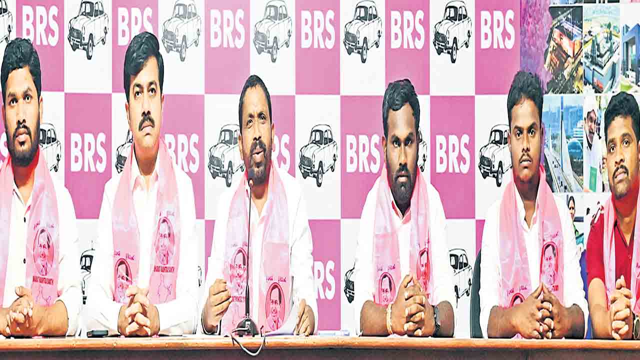 రేవంత్‌రెడ్డి.. తెలంగాణ శత్రువు!