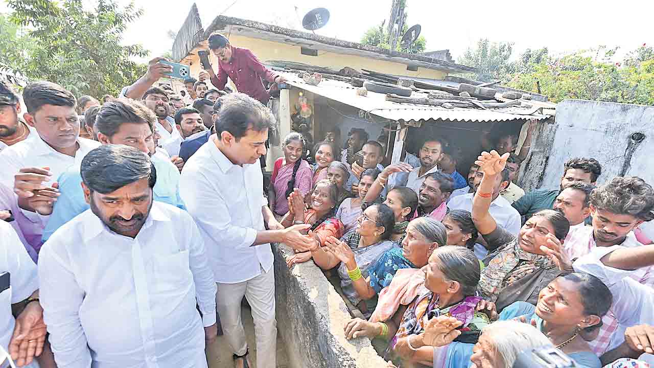 మేం తిరగబడితే కాంగ్రెస్‌ ఖతం.. మా సహనాన్ని పరీక్షించవద్దు: కేటీఆర్‌