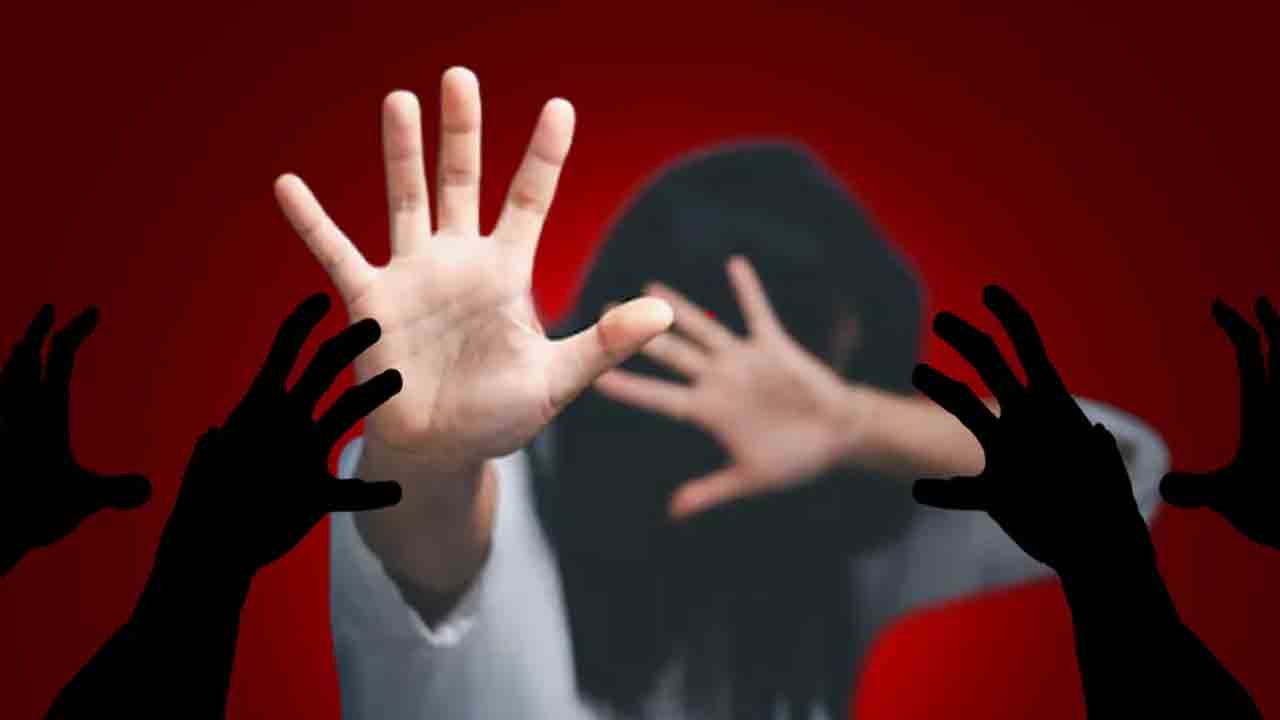 కోర్టు ఆవరణలో గ్యాంగ్‌ రేప్‌