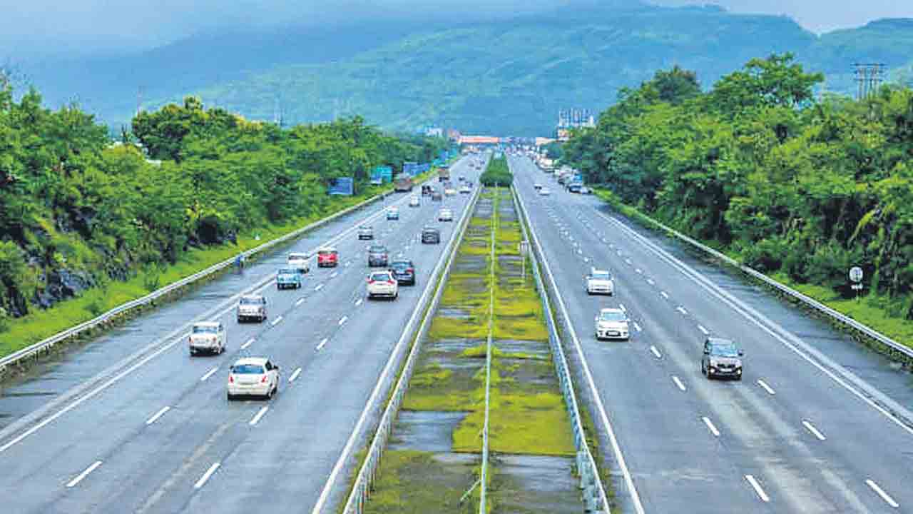 గ్రీన్‌ఫీల్డ్‌ హైవే ప్రాజెక్టుకు బ్రేక్‌.. అటకెక్కుతున్న కాంగ్రెస్‌ ప్రాజెక్టులు