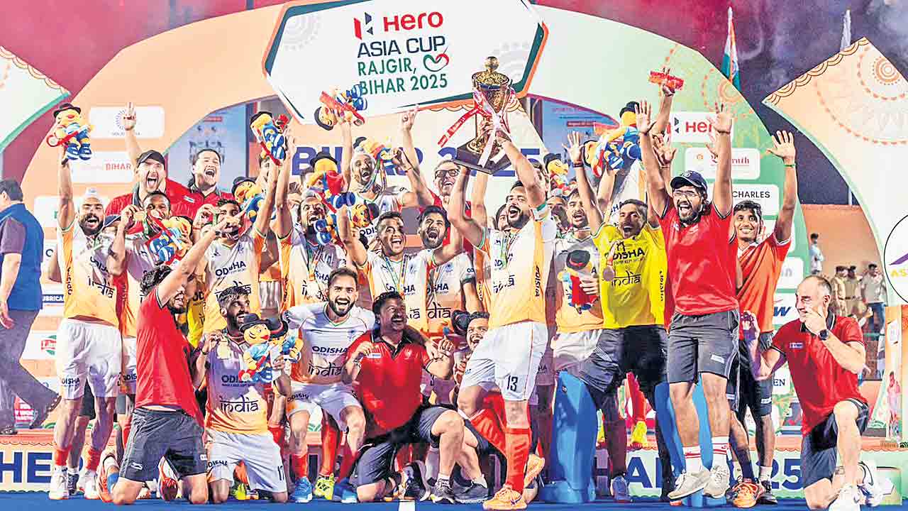 హాకీలో మిశ్రమ ఫలితాలు