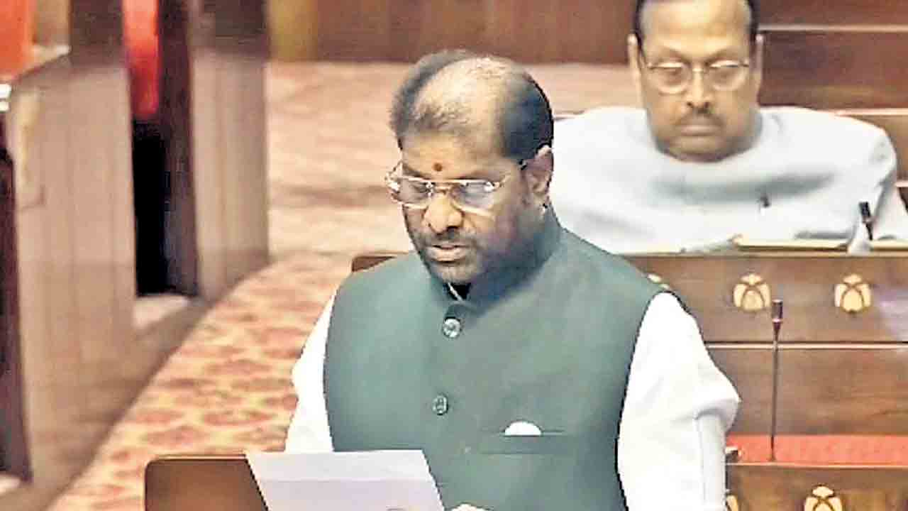 సింగరేణి బలోపేతానికి కేంద్రం సహకరించాలి