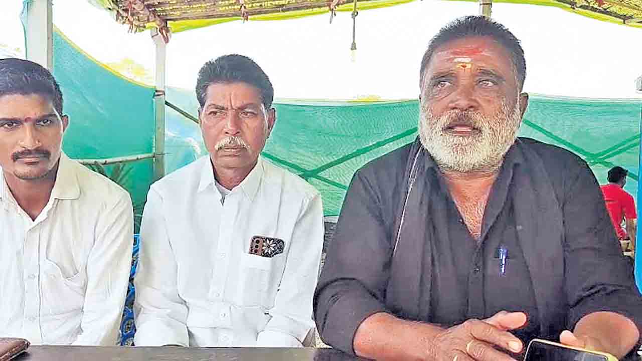 మాజీ సర్పంచుల స్పష్టీకరణ