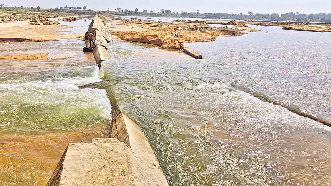 డ్యామ్‌ల డ్యామేజ్‌ప్రమాదంలో చెక్‌డ్యామ్‌లు