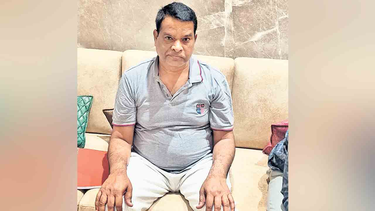 అవినీతి అనకొండ