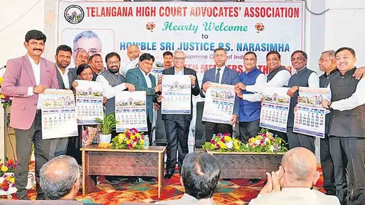 న్యాయవాదులు ఏఐ సాంకేతికతను అందిపుచ్చుకోవాలి