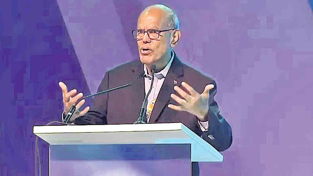 నేలవిడిచి చేసిన అంకెల గారడీ