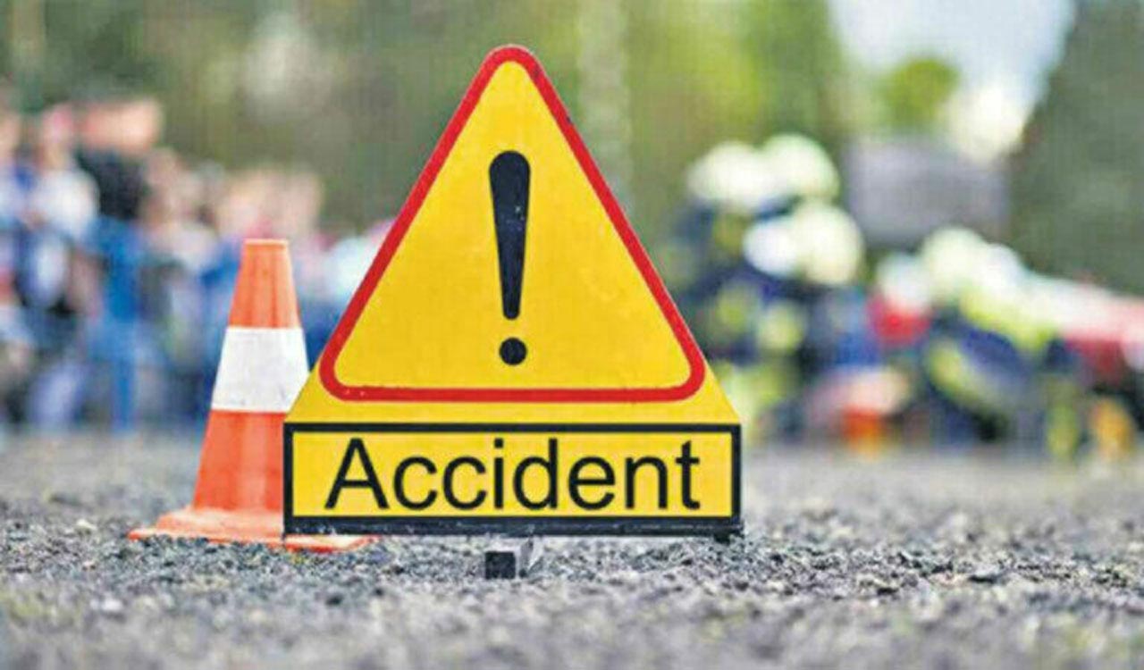 Road Accident | రోడ్డు ప్రమాదంలో ముగ్గురు యువకులు మృతి