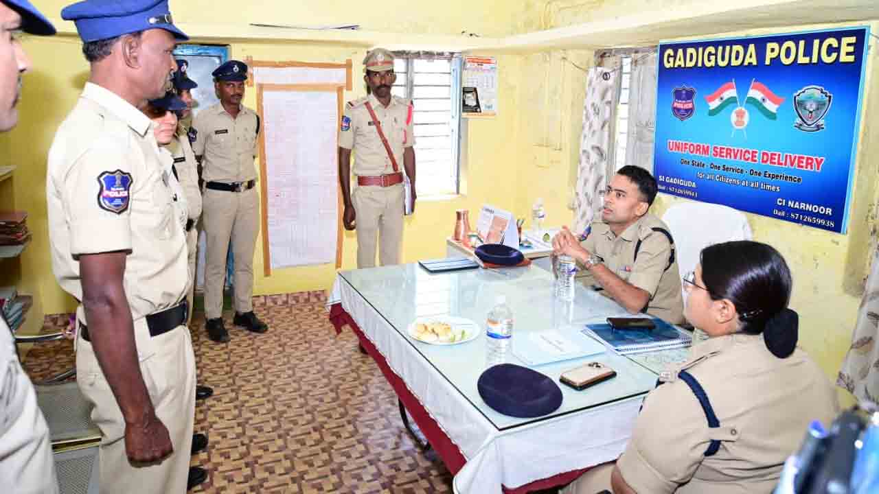 Akhil Mahajan | సరిహద్దులోనూ అక్రమ రవాణాను అరికట్టాలి : ఆదిలాబాద్‌ ఎస్పీ