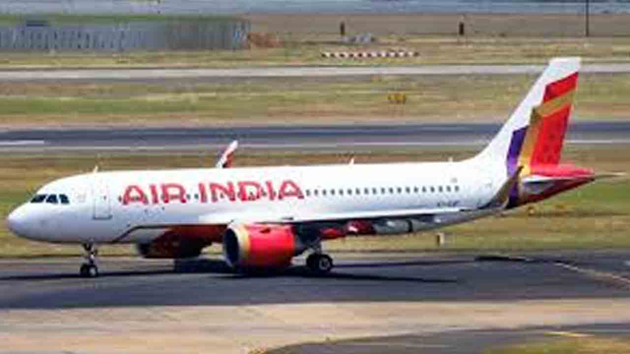 గాలిలో విమానం ఇంజిన్‌ ఆయిల్‌ ప్రెజర్‌ జీరో