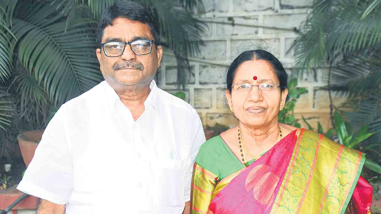 Akkenapally Meenaiah Couple