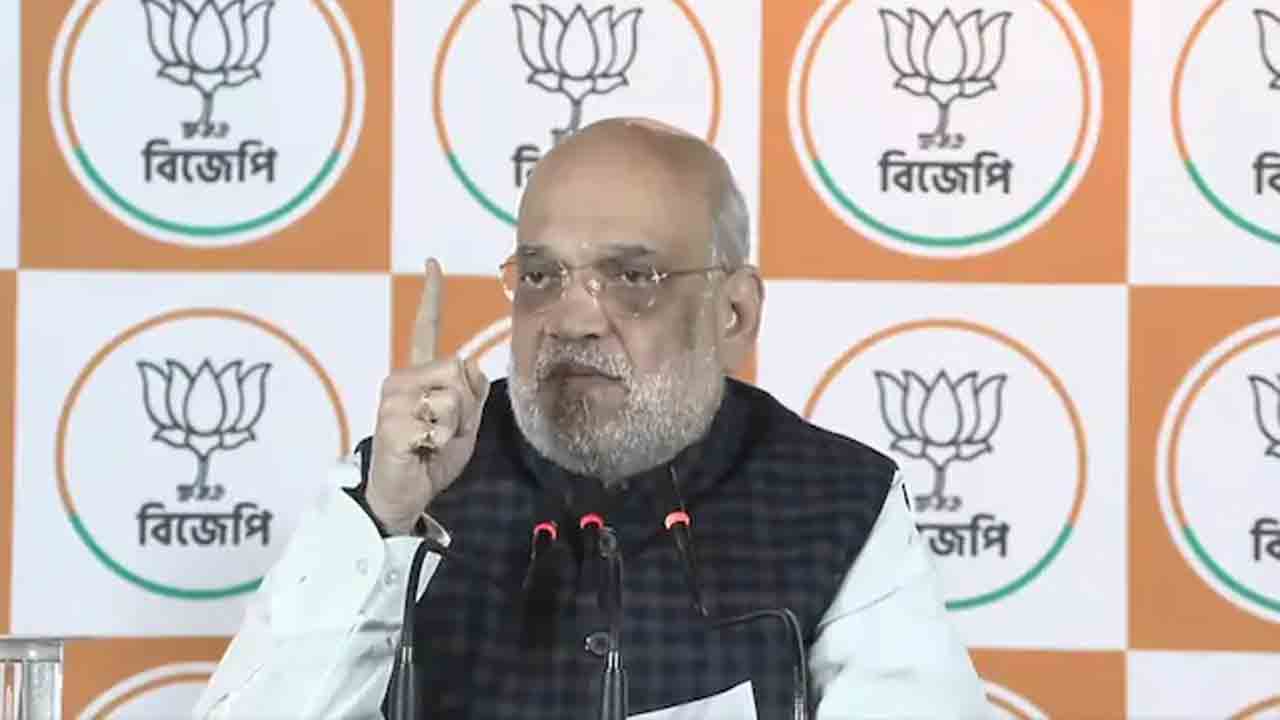 Amit Shah | చొరబాట్లతో బెంగాల్‌ ప్రజల్లో ఆందోళన.. మమతా ప్రభుత్వంపై నిప్పులు చెరిగిన అమిత్‌ షా