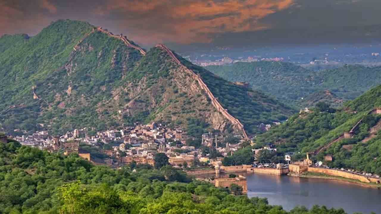 Aravalli Hills | ఆరావళిపై సుప్రీంకోర్టు కీలక ఆదేశాలు.. పాత ఉత్తర్వులపై స్టే