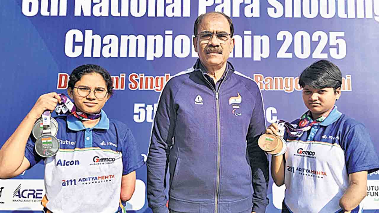 పావని పతక జోరు