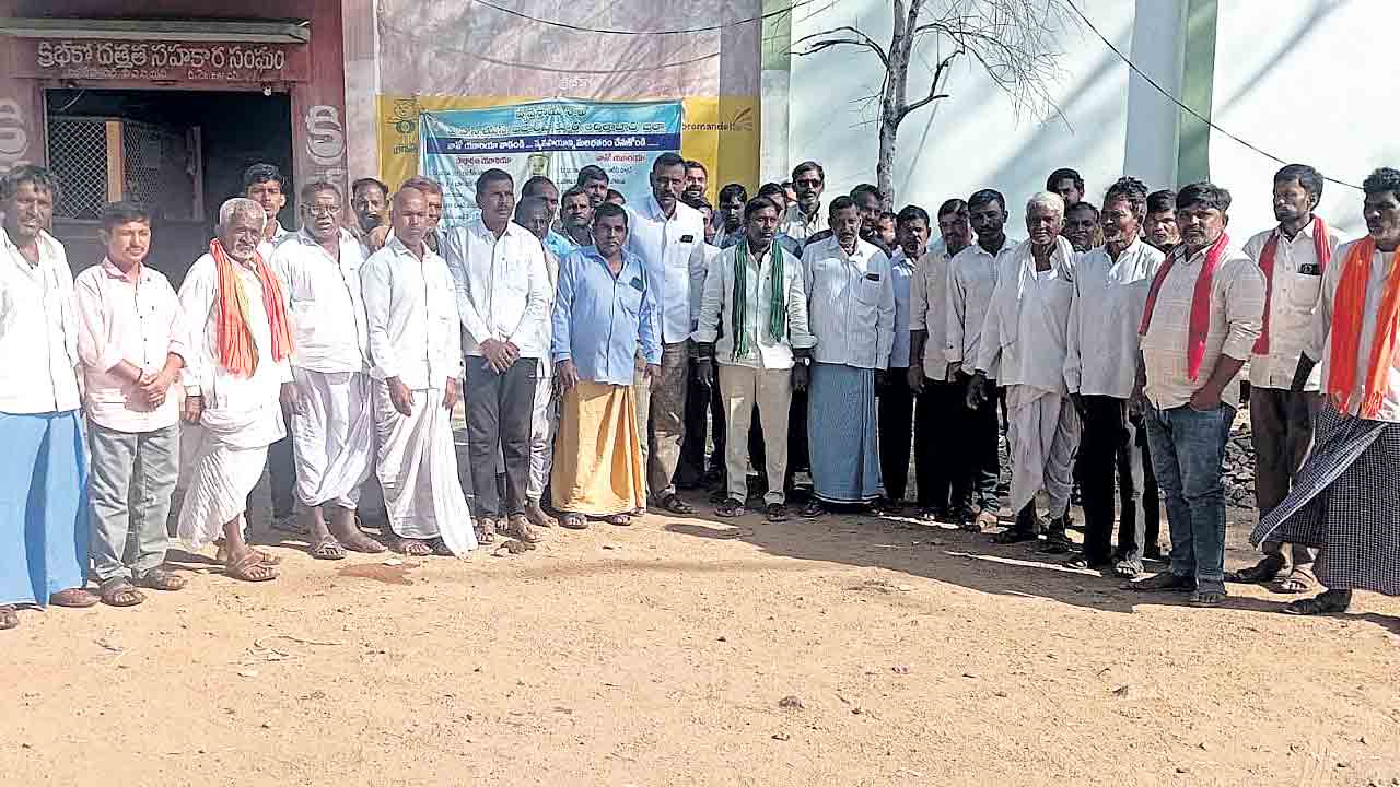 నేడు బజార్‌హత్నూర్‌ బంద్‌.. అఖిల పక్ష రైతు నాయకుల పిలుపు