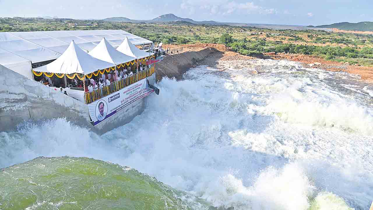 పాలమూరు మురిపాలు మాయం!