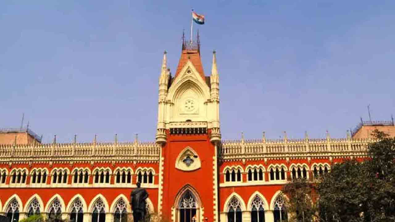 బెంగాల్‌ టీచర్లకు ఊరట..నియామకాల రద్దు తీర్పు కొట్టివేత