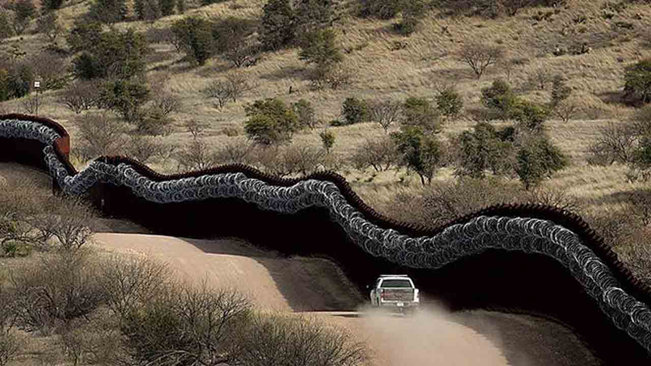 Indians arrest | కాలిఫోర్నియాలో అక్రమ వలసదారులు అరెస్ట్‌.. వారిలో 30 మంది ఇండియన్స్‌