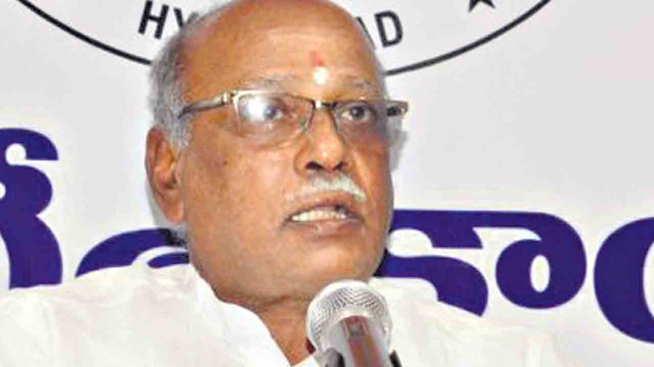 కోటాను నమ్మిన బీసీలకు నిరాశే!.. తెలంగాణ బీసీ కమిషన్‌ చైర్మన్‌ నిరంజన్‌