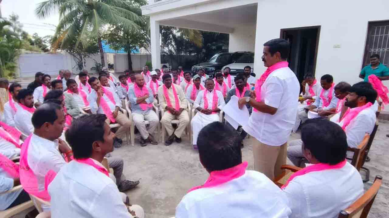 ‘స్థానిక’ ఎన్నికల్లో సత్తాచాటాలి