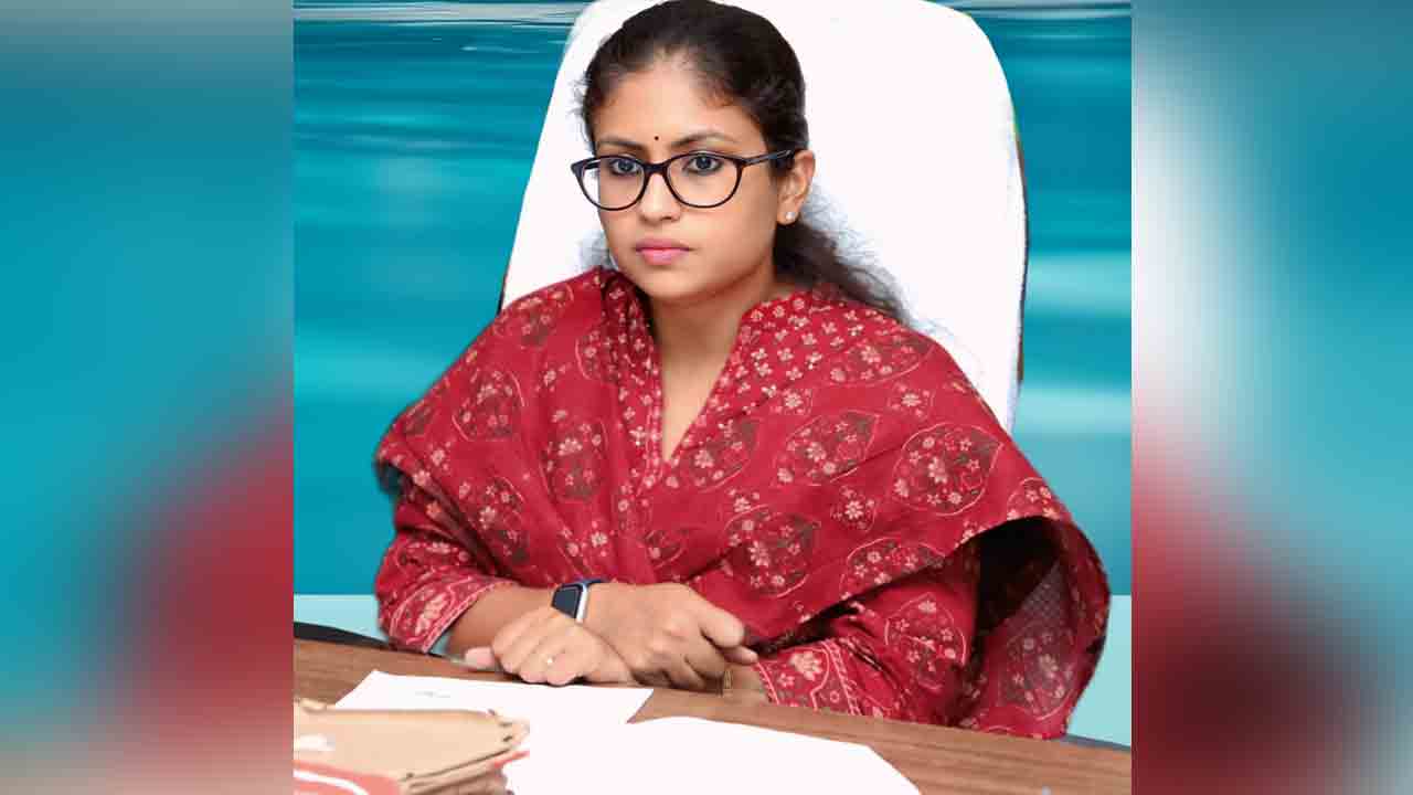 Election Duties | మూడో విడత ఎన్నికల విధులకు హాజరు కాకపోతే కఠిన చర్యలు