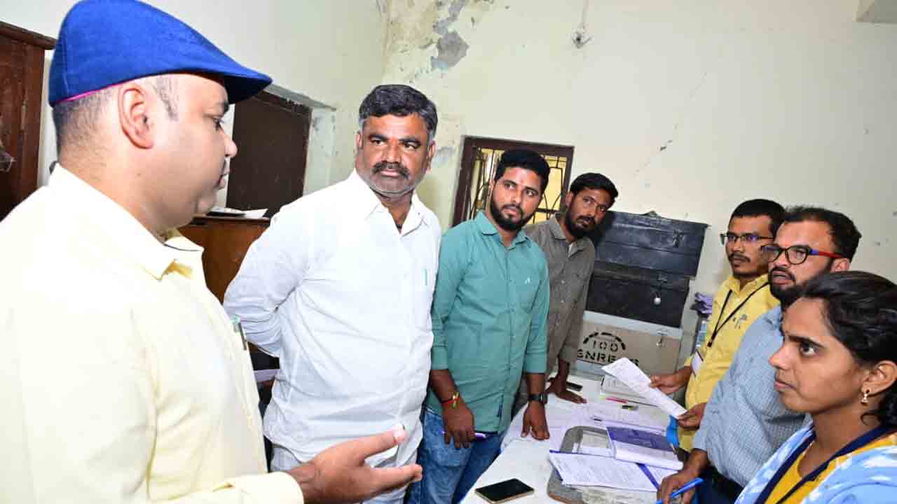 Collector Rahul Raj | పాత కులం సర్టిఫికెట్ కూడా చెల్లుబాటు అవుతుంది : మెదక్‌ జిల్లా ఎన్నికల అధికారి రాహుల్ రాజ్