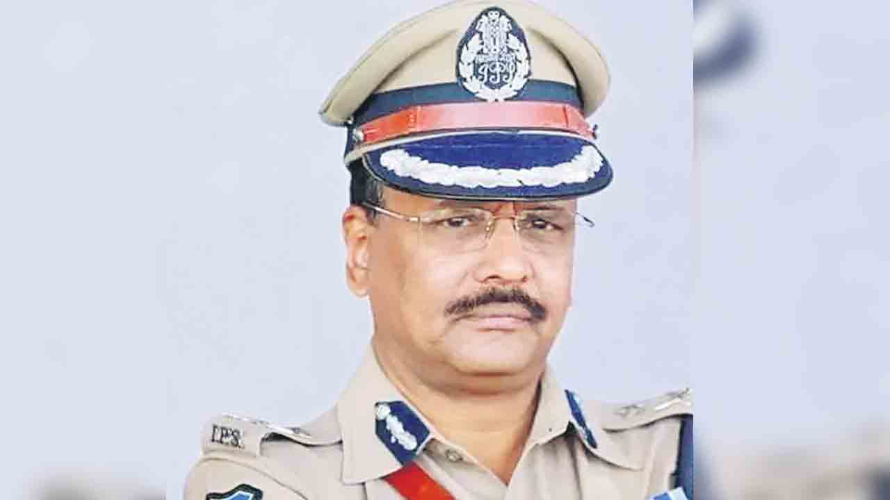 పోలీసుల ఆరోగ్యానికి ప్రాధాన్యం: డీజీపీ