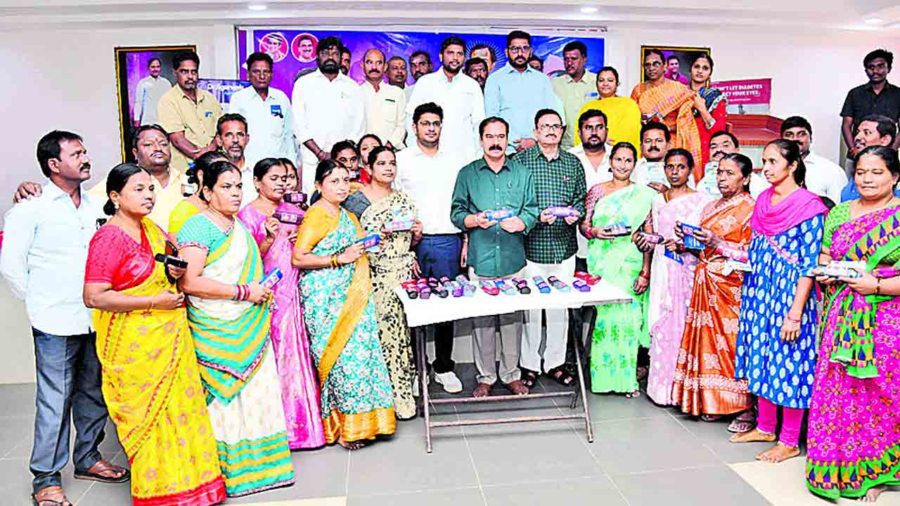 ప్రజలపై ప్రేమ ఉన్న నాయకుడు కేసీఆర్‌