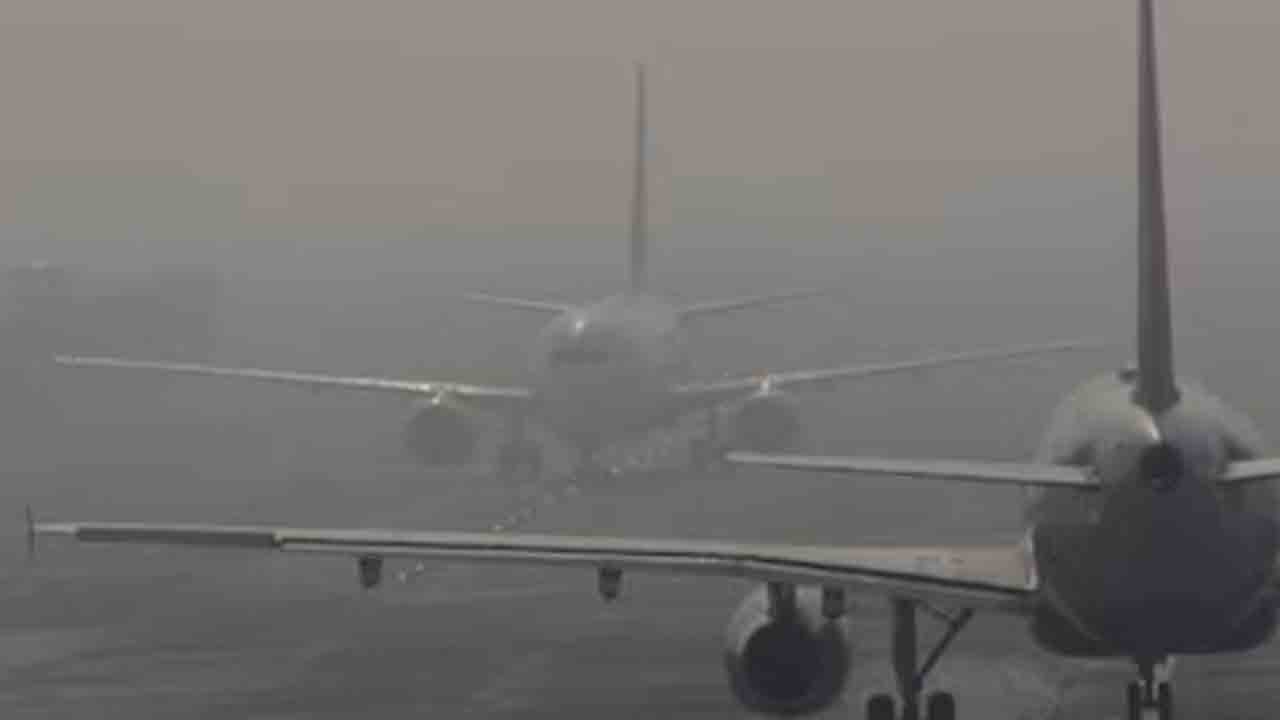 Dense Fog | ఢిల్లీని కమ్మేసిన పొగమంచు.. విమాన, రైలు సేవలపై ప్రభావం.. రెడ్‌ అలర్ట్‌ ఇష్యూ చేసిన ఐఎండీ