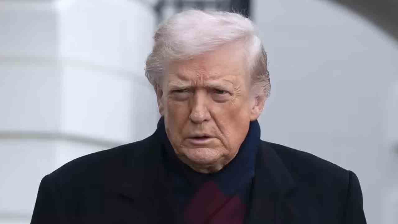 రూ 90 వేల కోట్లకు బీబీసీపై ట్రంప్‌ దావా