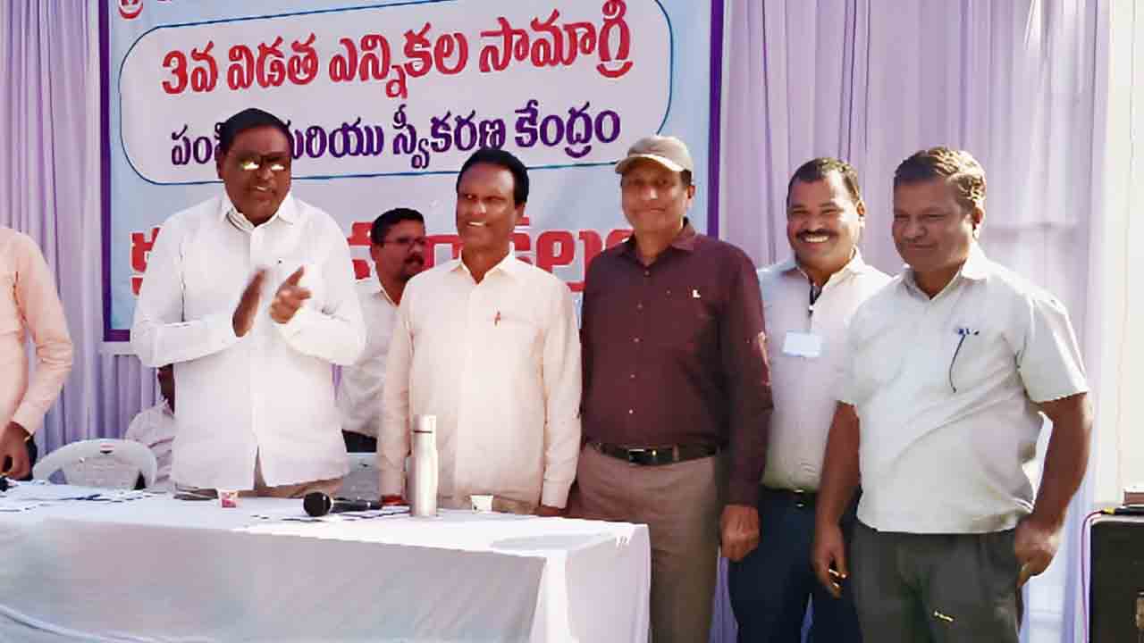 Four Brothers | ఆ జిల్లాలో అరుదైన ఘట్టం..ఎన్నికల విధుల్లో నలుగురు అన్నదమ్ములు