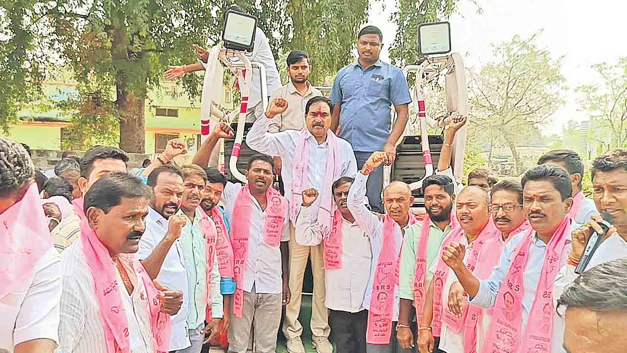 బీఆర్‌ఎస్‌ గూటికి వలసలు