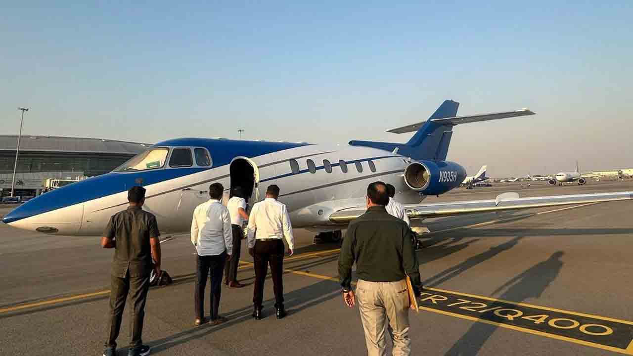 అమ్మకానికి ఫాల్కన్‌ ప్రైవేట్‌ జెట్‌.. 9న వేలం వేయనున్న ఈడీ