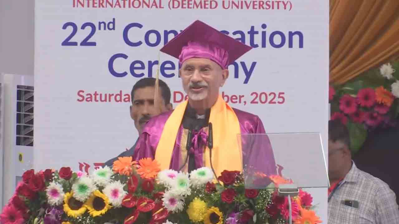 EAM Jaishankar | శక్తిమంతమైన దేశం తన ఇష్టాలను ఇతరుపై రుద్దడం కరెక్ట్‌ కాదు : ఎస్ జైశంకర్‌