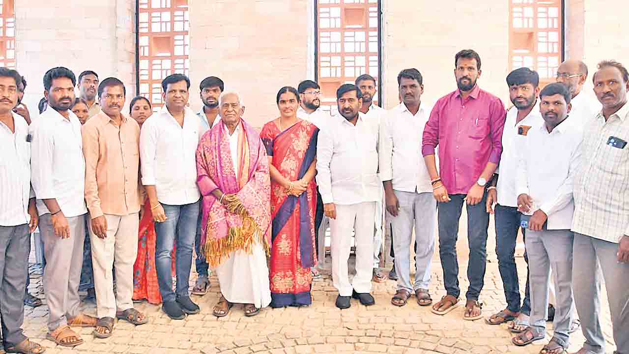 95 ఏండ్ల వయస్సులో ప్రజాసేవ స్ఫూర్తిదాయకం.. సర్పంచ్‌గా రామచంద్రారెడ్డి గెలుపు రాజకీయ చరిత్రే