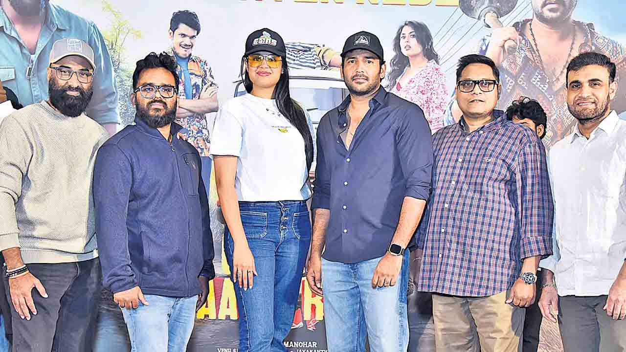 పాపిరెడ్డి కామెడీతో థియేటర్లు కళకళ