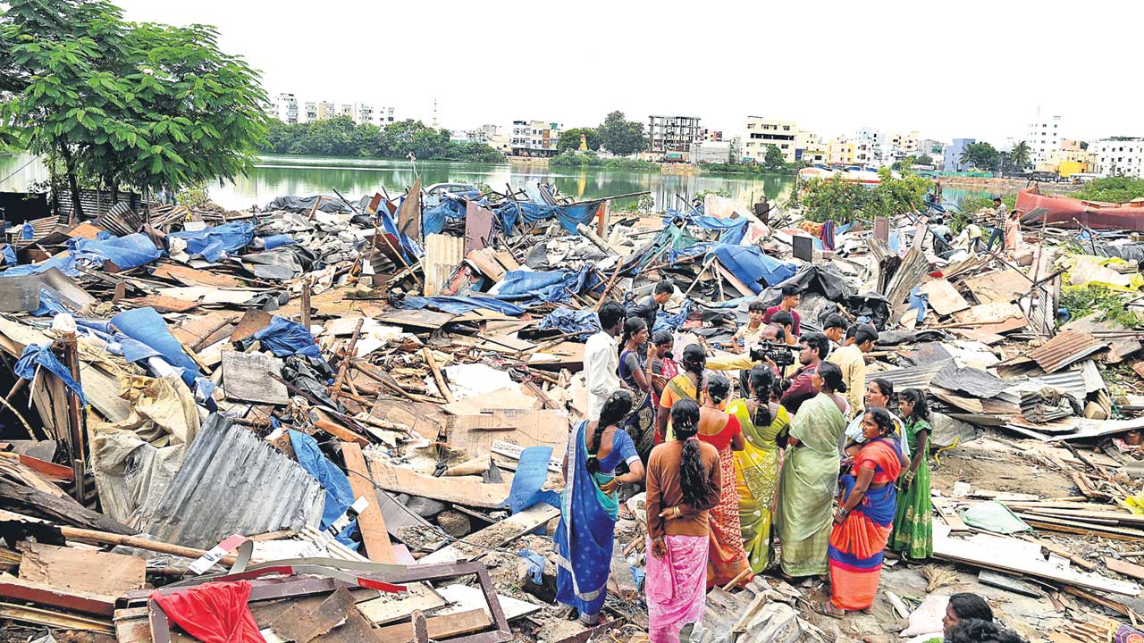 సున్నం చెరువు సర్వేకు ఆదేశం