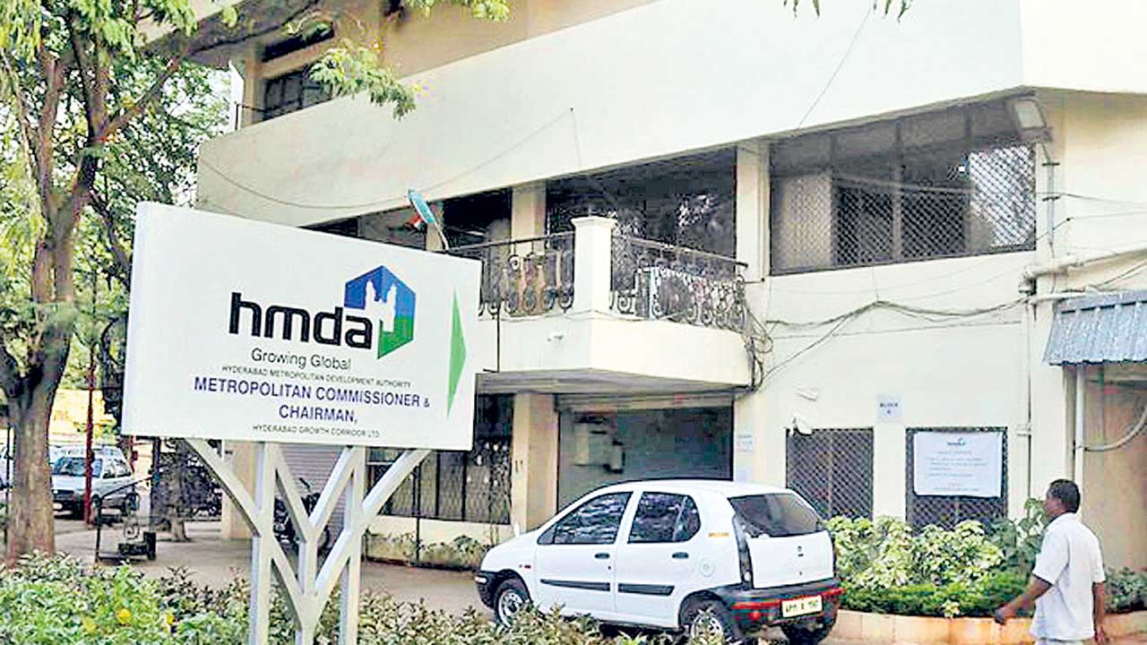 పాలకుల నిర్లక్ష్యం.. నగరానికి శాపం