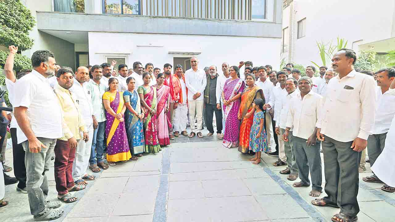 భవిష్యత్తు బీఆర్‌ఎస్‌దే.. కేసీఆర్‌ నాయకత్వం కోసం జనం ఎదురుచూపు