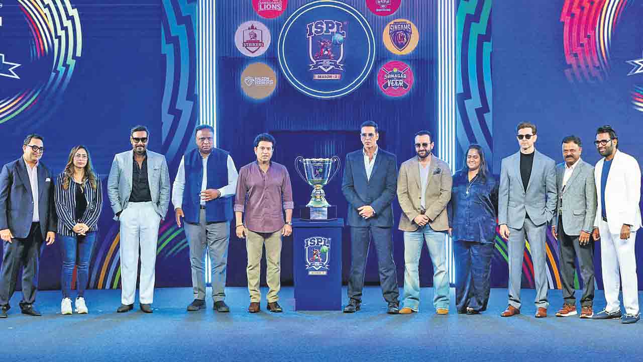 సరికొత్త జోష్‌తో ఐఎస్‌పీఎల్‌.. బరిలో ఫాల్కన్‌రైజర్స్‌ హైదరాబాద్‌