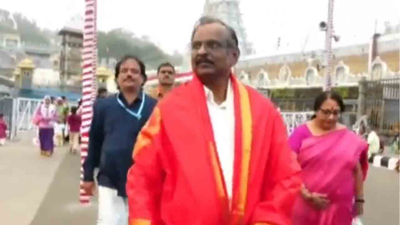 ISRO Chairman | తిరుమల శ్రీవారిని దర్శించుకున్న ఇస్రో చైర్మన్‌