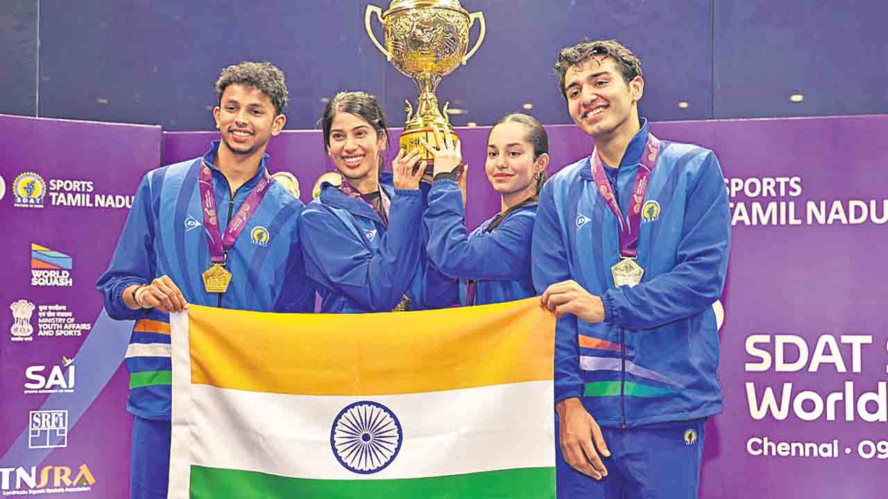 భారత్‌దే స్కాష్‌ వరల్డ్‌కప్‌.. ఫైనల్లో హాంకాంగ్‌పై జయభేరి