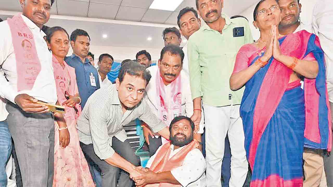 ఆగడాలు ఆపకపోతే ఖబడ్దార్‌!.. కాంగ్రెస్‌ గూండాగిరీపై కేటీఆర్‌ కన్నెర్ర