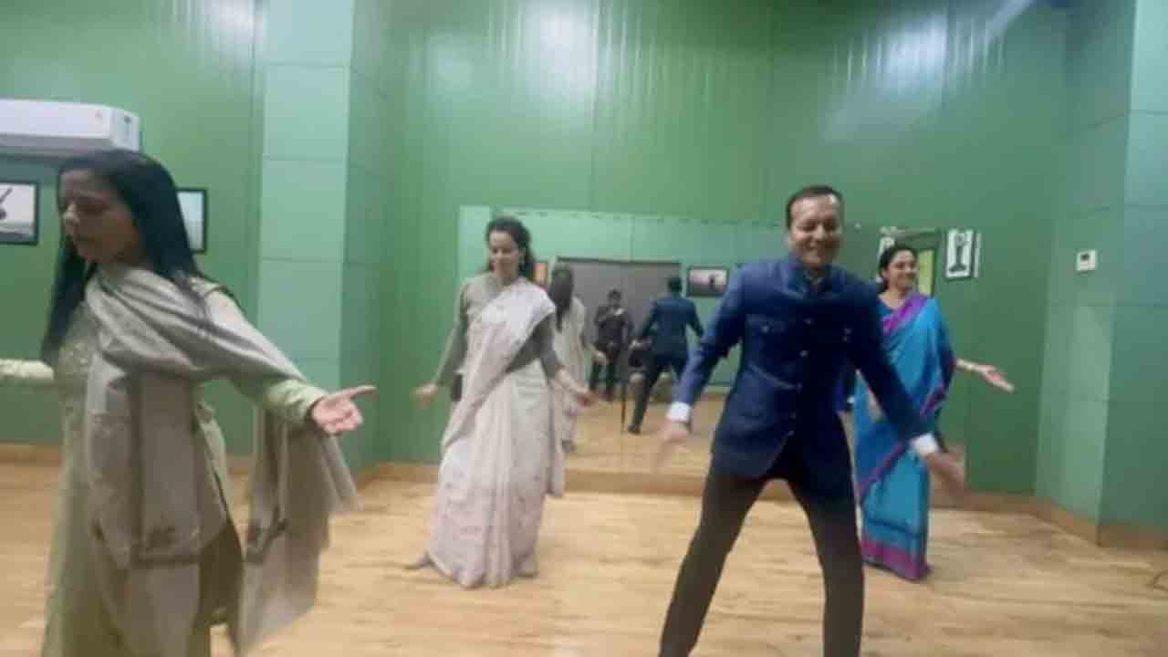 Kangana Ranaut | ఎంపీ కుమార్తె వివాహం.. డ్యాన్స్‌ ప్రాక్టీస్‌ చేసిన కంగన, సుప్రియా సూలే.. ఫొటో వైరల్‌